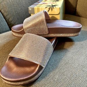 Rose Gold blingy slides!